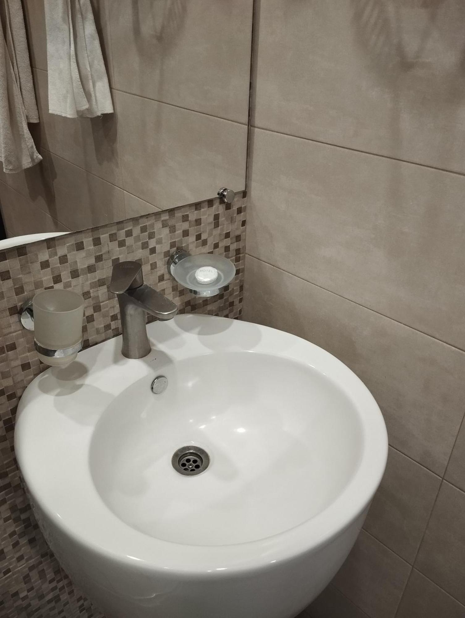 יירבאן Boutique Living Hotel מראה חיצוני תמונה